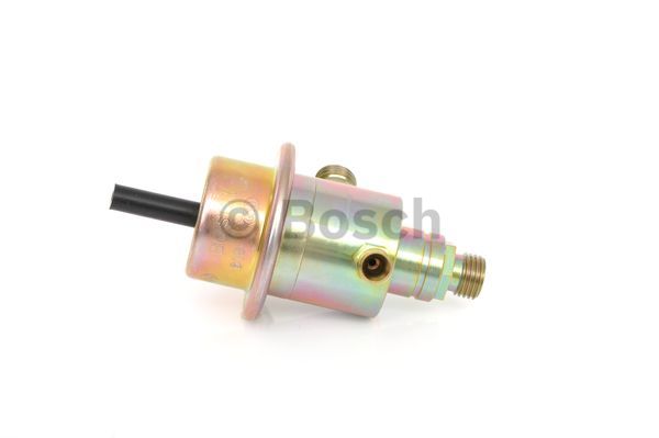 Bosch (0 438 161 001) Kraftstoffdruckregler für Mercedes-Benz Ferrari